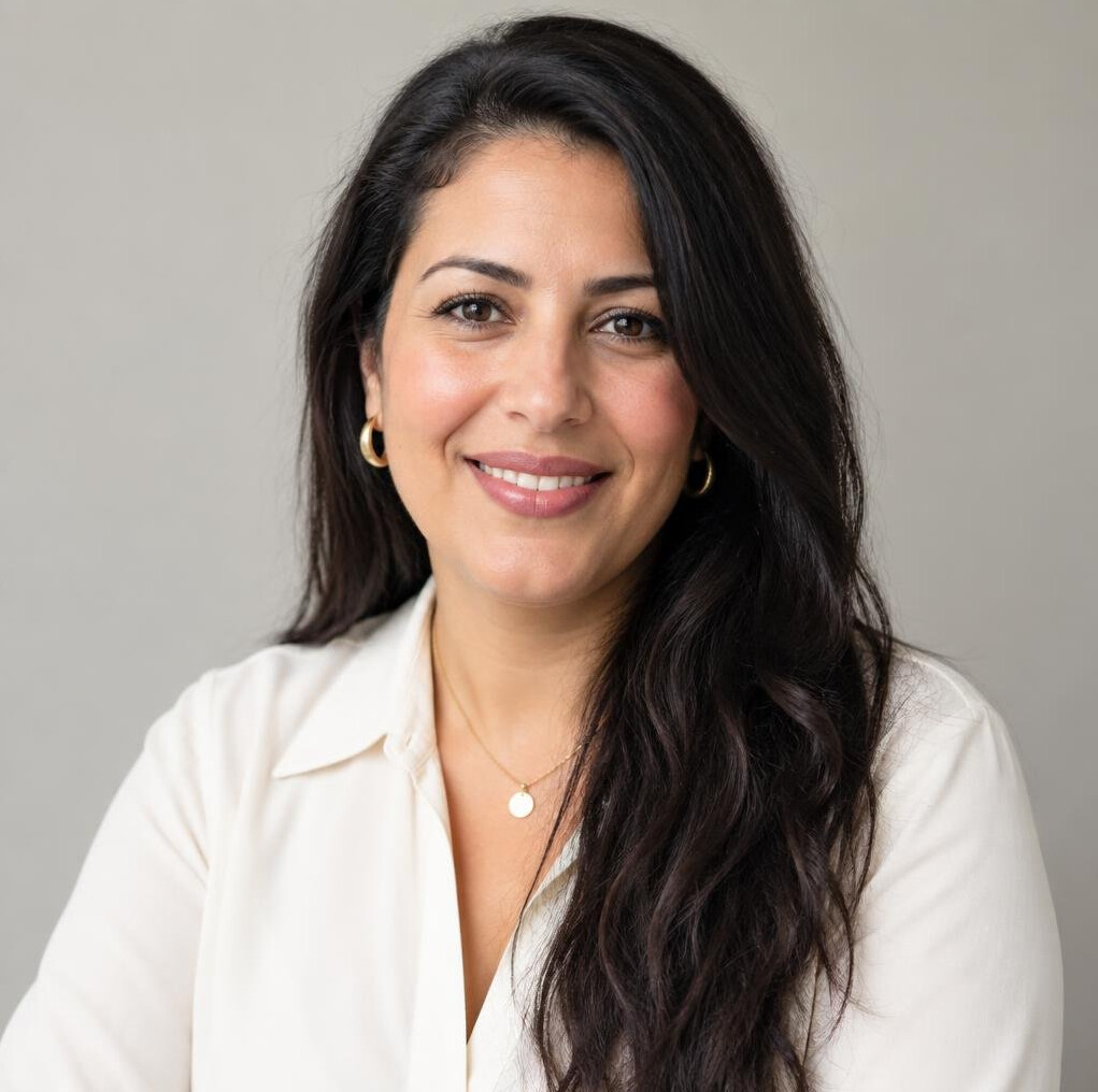 Portrait of a smiling woman with dark hair